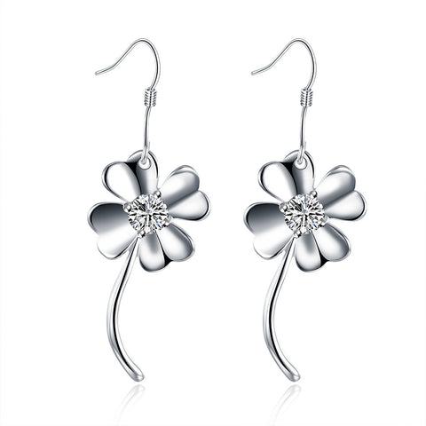 18K White Gold Plated Curved Clover Earring